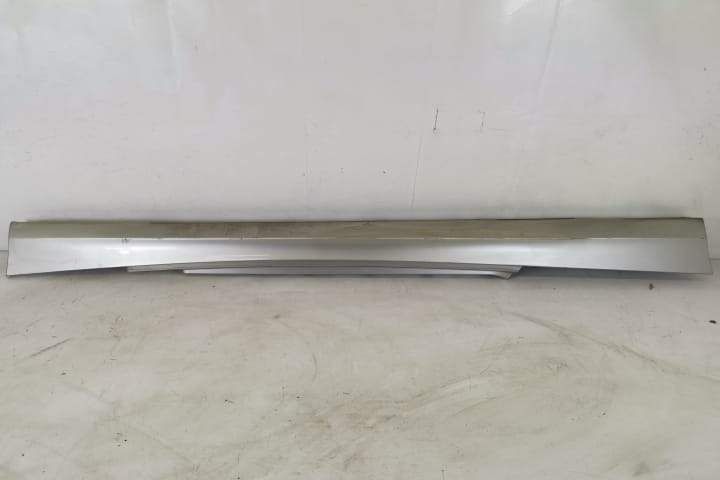 Prag Dreapta Original In Stare Buna BMW  Seria 1  E81-E88 [2004 - 2007