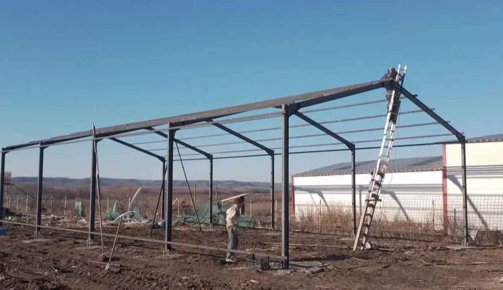 Vand structura metalica 6x20x3h pret de producator