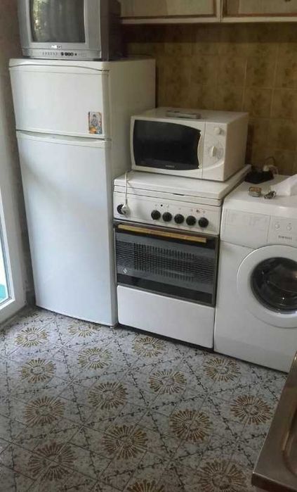 Двустаен апартамент в Дружба 1