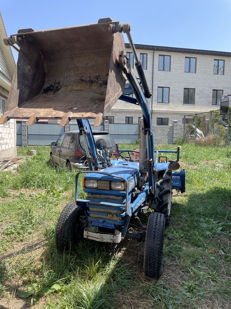 Продам мини трактор срочно