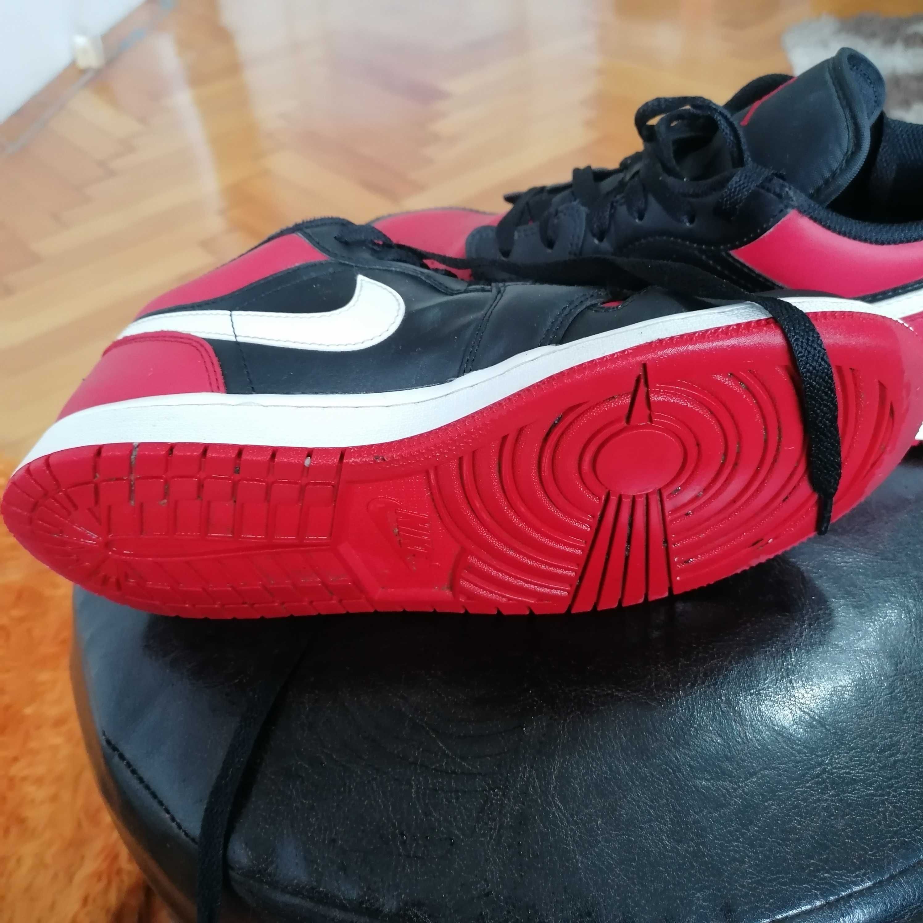 Спортни обувки Jordan 1 low 40 номер