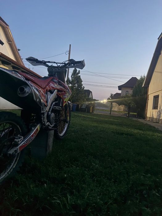 Vând Honda crf 450 2013 injecție