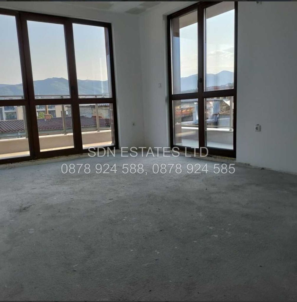 Продава се Двустаен апартамент в Казанлък - 72 кв.м за 1098 €/кв.м - Снимка #3