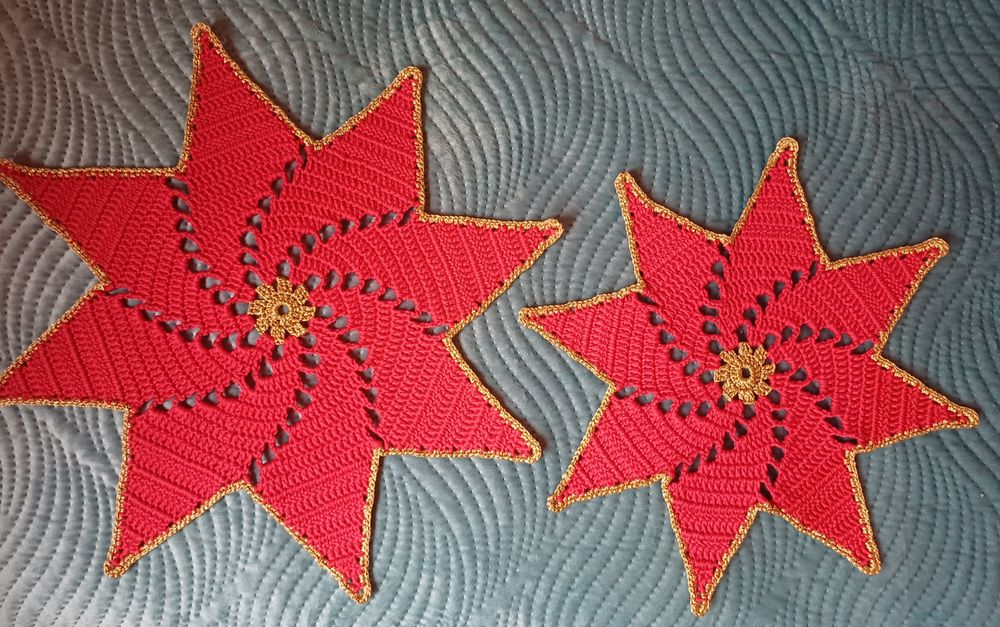 Коледни декорации и пана