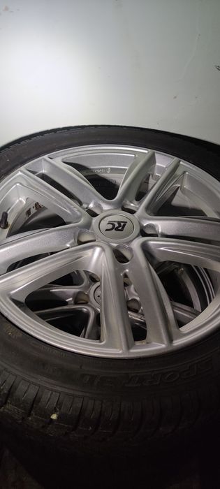 Roti  excelente 205/50 R16 5×112 .