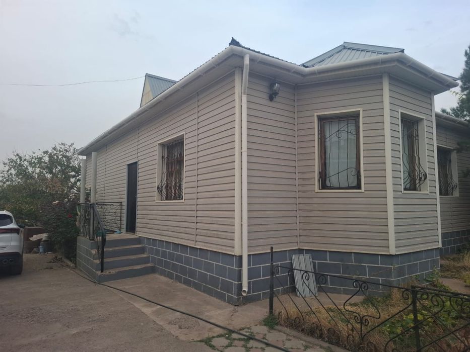 Үй сатылады (Рабат ауылы)