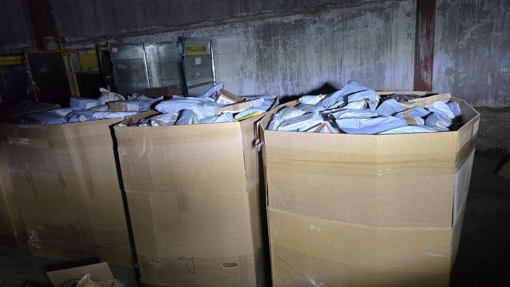 Палети дрвбна стока пратки от пощите в европа