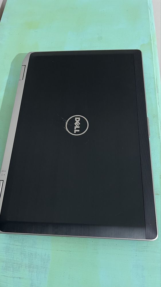 лаптоп DELL E6420