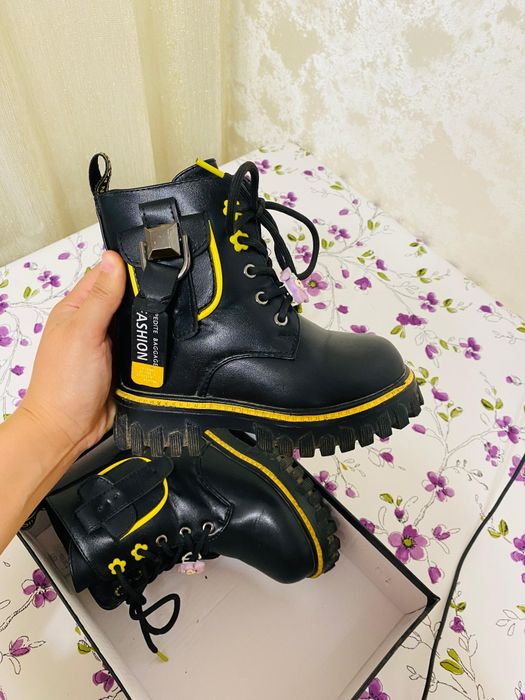 Продам детские обуви