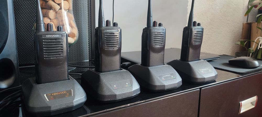 Комплект оригинальных радиостанций KENWOOD