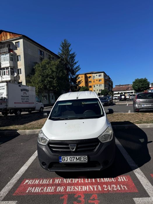 Schimb Dacia Dokker cu Nissan Qashqai sau Dacia Duster