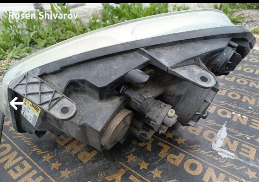 Фарове с ксенон Nissan Qashqai J10