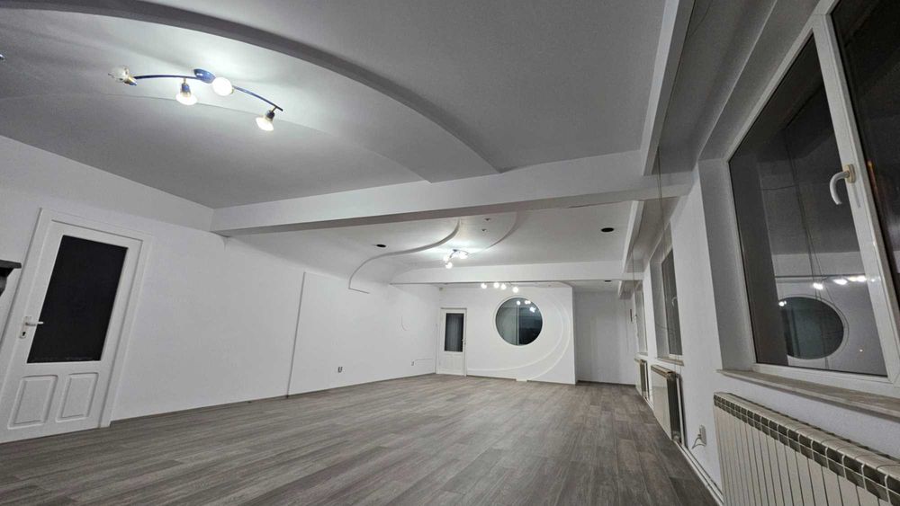 Inchiriez Spatiu zona linistita.