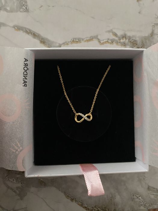 продам колье pandora «сверкающий знак бесконечности»