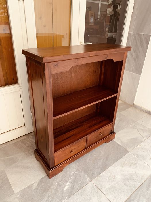 Масивен дървен шкаф / етажерка – ръчна изработка, внесен от Дания