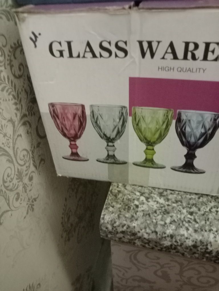 Продам стеклянные стаканы