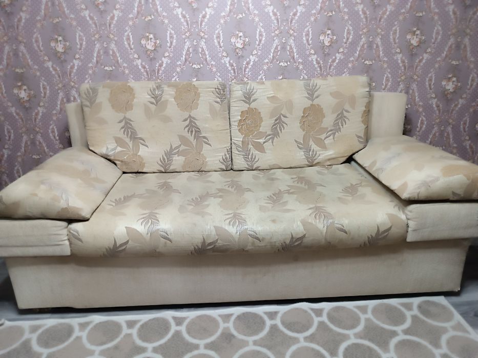 Продам диван    .