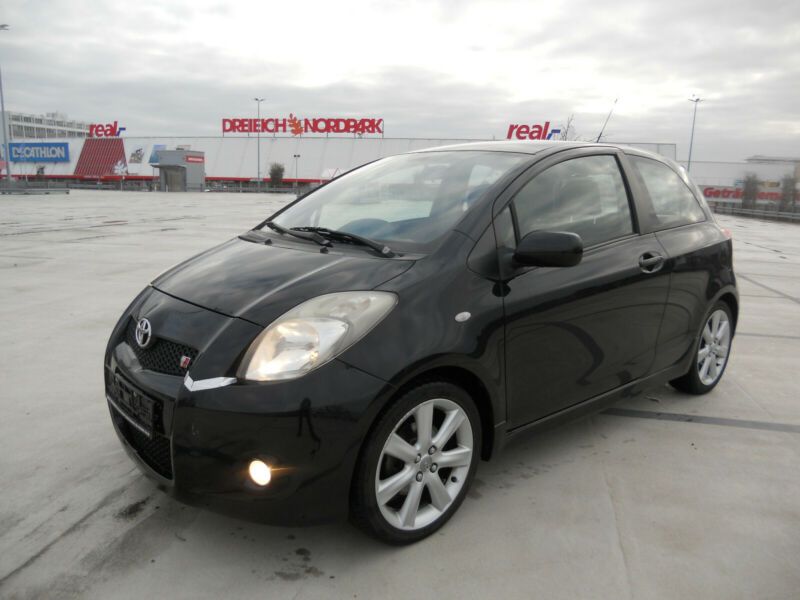 Toyota Yaris TS 2009 на части