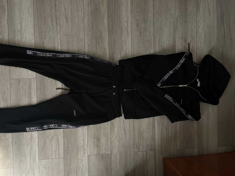 Trening Calvin Klein