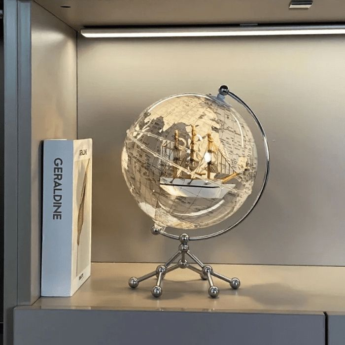 Глобус вращающийся с кораблём и подсветкой