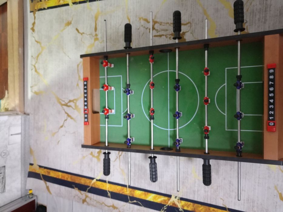 На стольный футбол