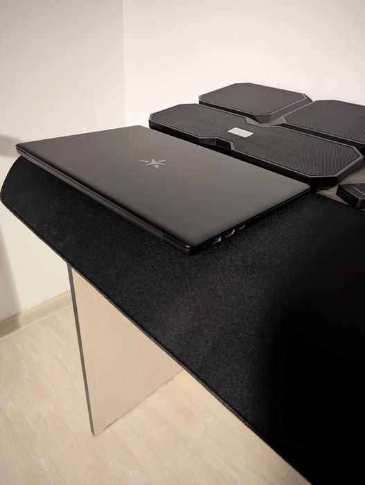 Laptop Star Labs StarBook Mk V; Intel i7 11th Gen. 512GB SSD, 16GB RAM