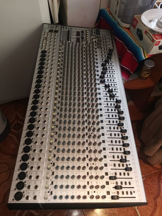 Mixer Beringer profesional