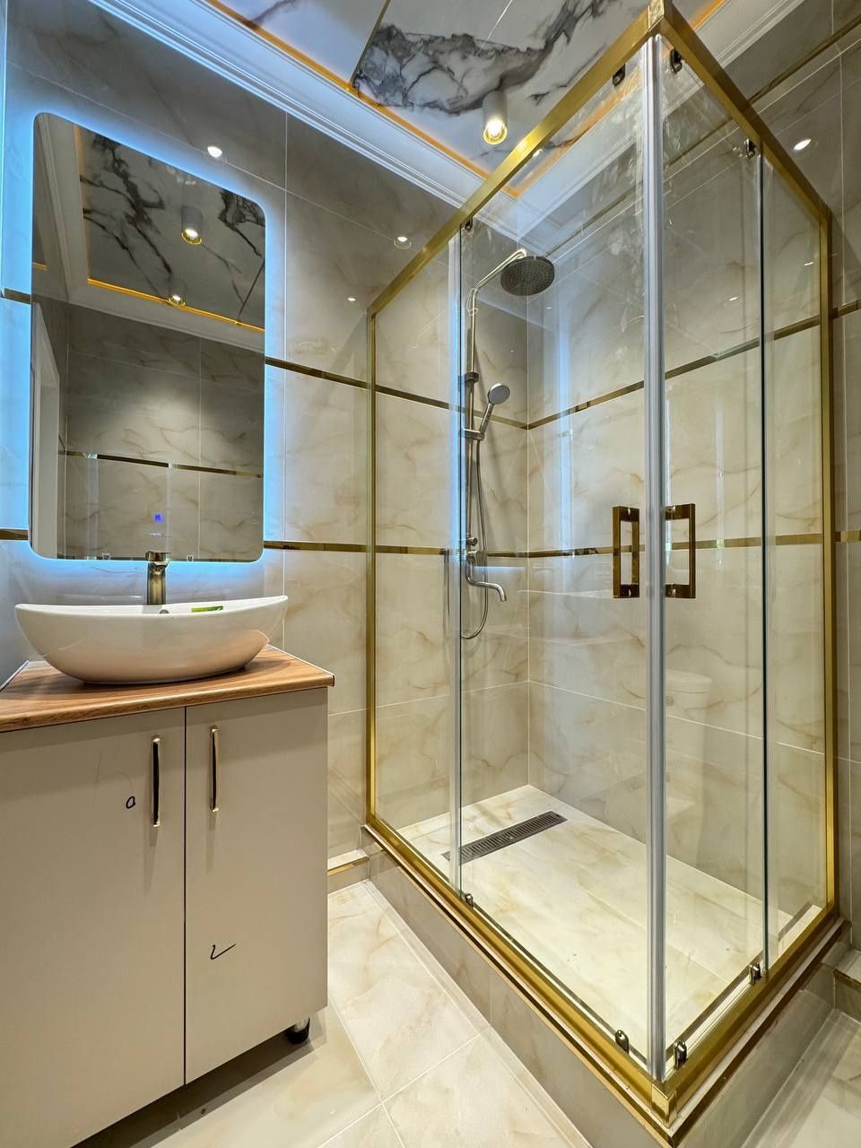 Продается 5ти ком квартира, ЖК Себзор, ор-р: Rivera Mall, 135 м²