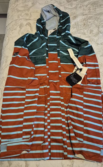 Geacă si pantaloni de la Eleven Unisex Noi cu etichetă!