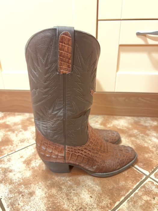 Дамски ботуши от крокодилска кожа