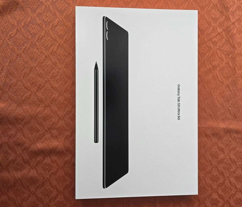Samsung Tab S11 Ultra 256gb+калъф , клавиатура , протектор и сим карта
