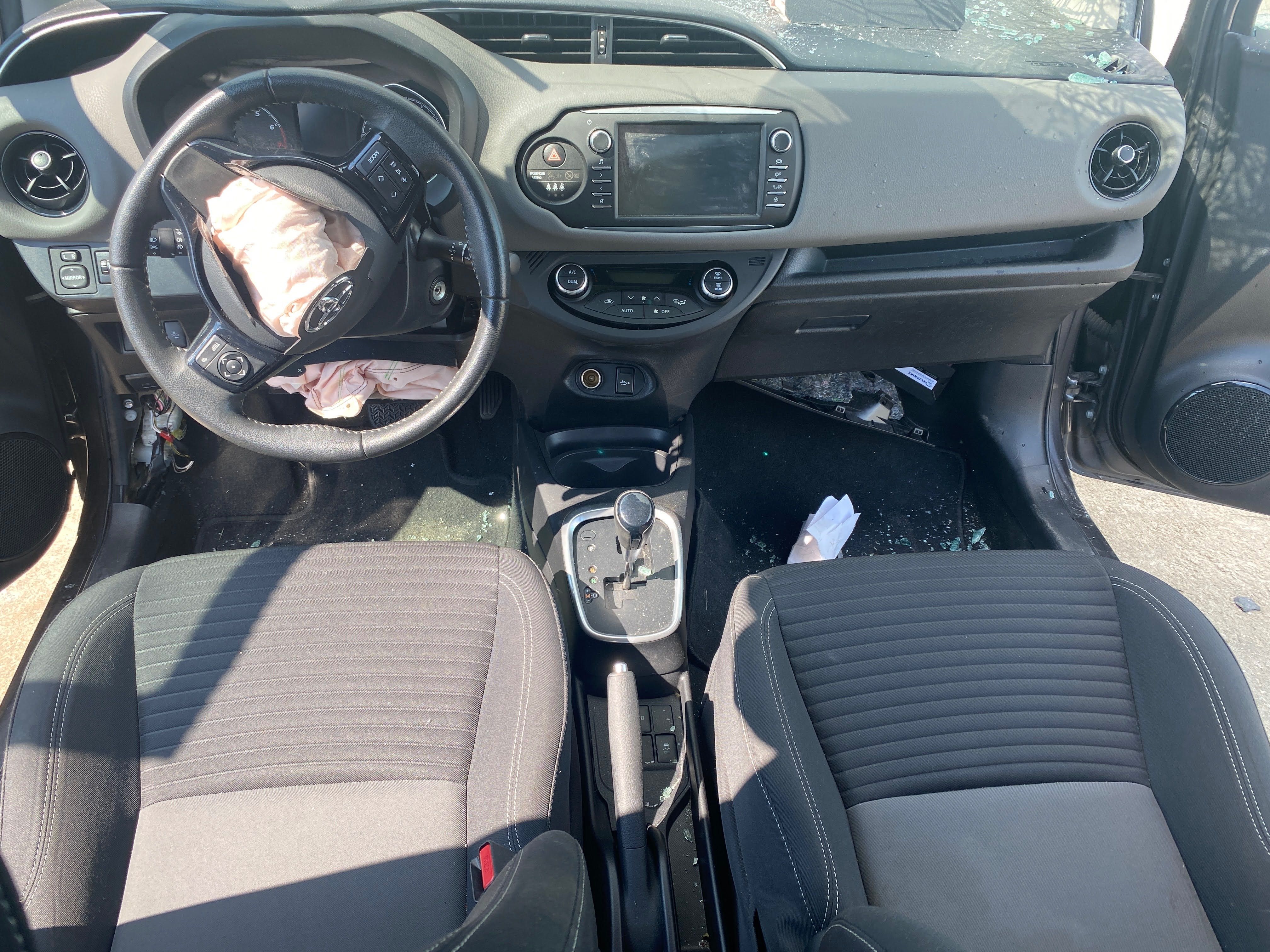 Toyota Yaris P13, 1.5i, 112 ph., automatic, engine 2NR-FKE, 2018