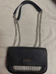 Дамска чанта guess