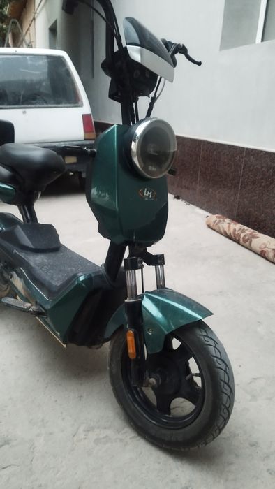 Elektro moto skuter