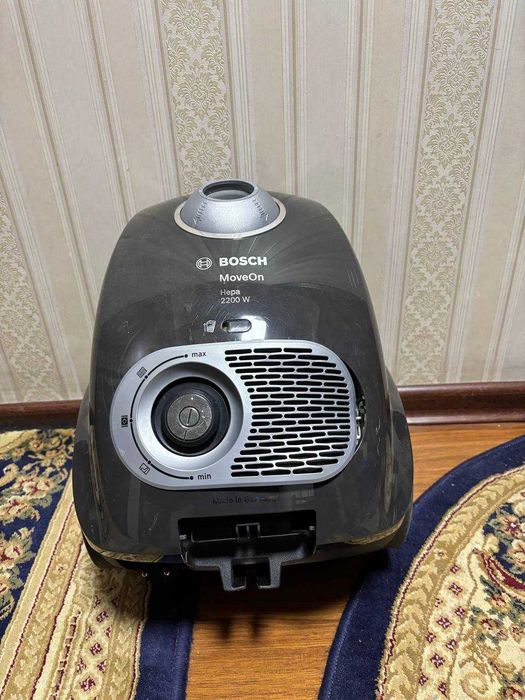 Bosch MoveOn 2200W Hepa пылесос с мешком, немецкaya технология