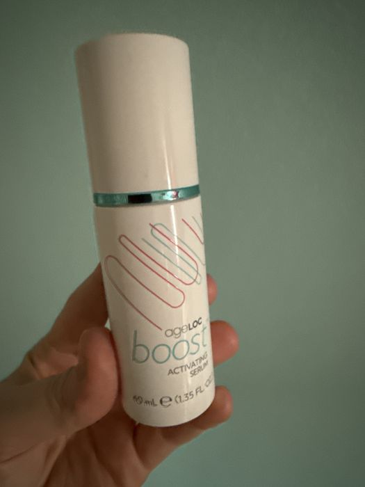 Aparat ageloc boost pentru ten