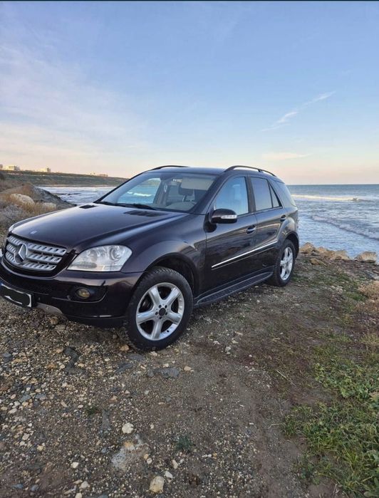 Vând Mercedes ML 320 4 Matic
