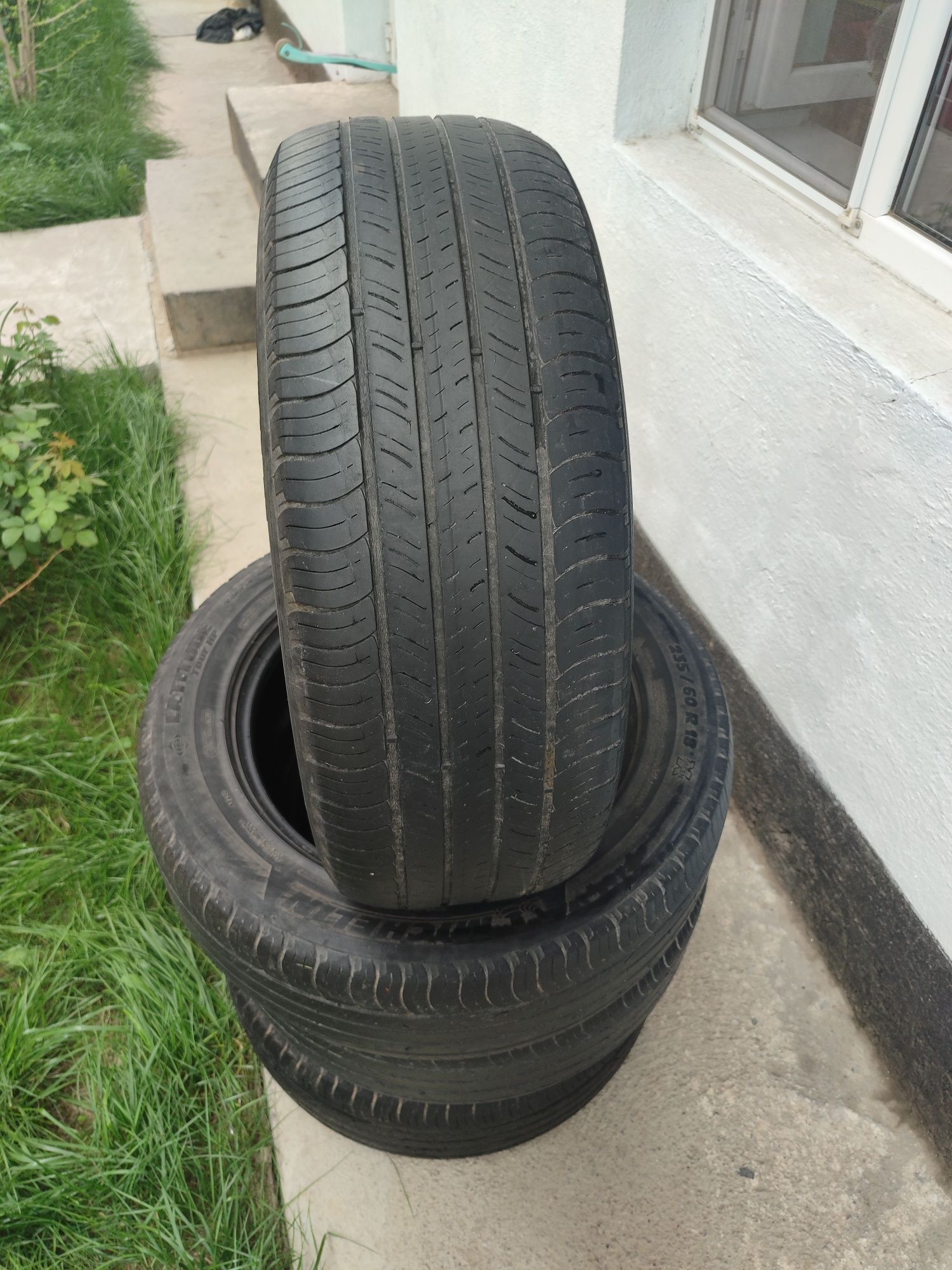 Летние шины Michelin 235/60/18