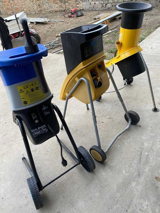 Toacator crengi , fructe