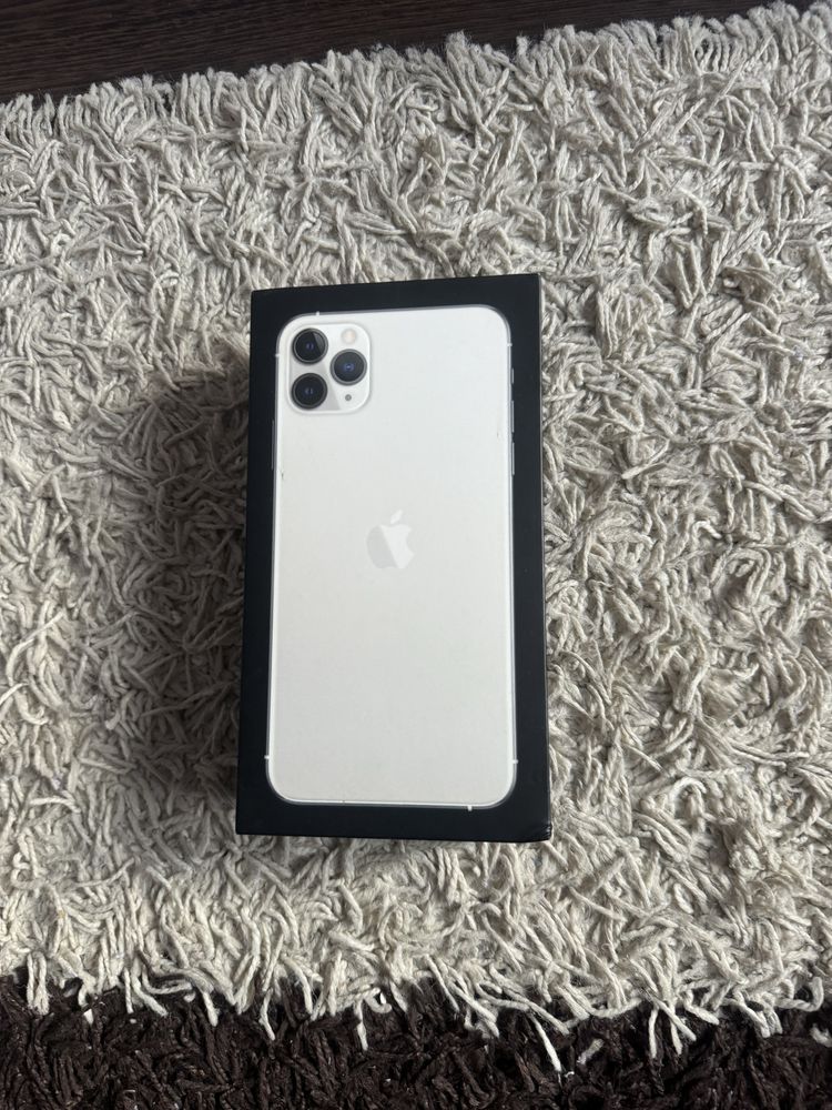 Vand cutie iPhone 11 Pro Max 256GB silver [poze reale