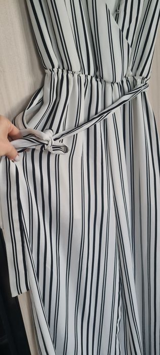 Seguin Hearts -бял гащеризон на черни райета