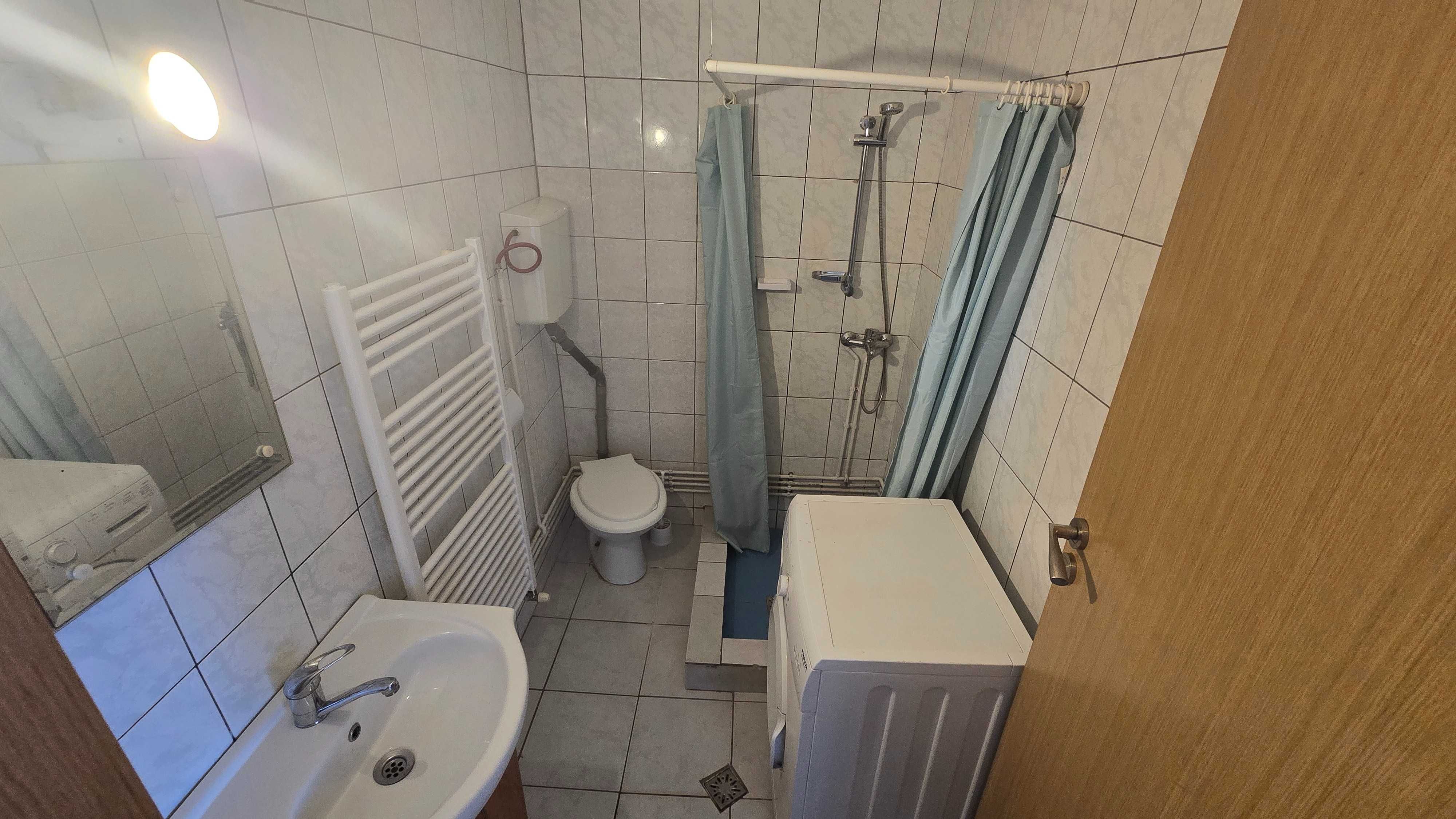Închiriez apartament cu 2 camere mobilat, 80mp,strada Agricultorilor 1