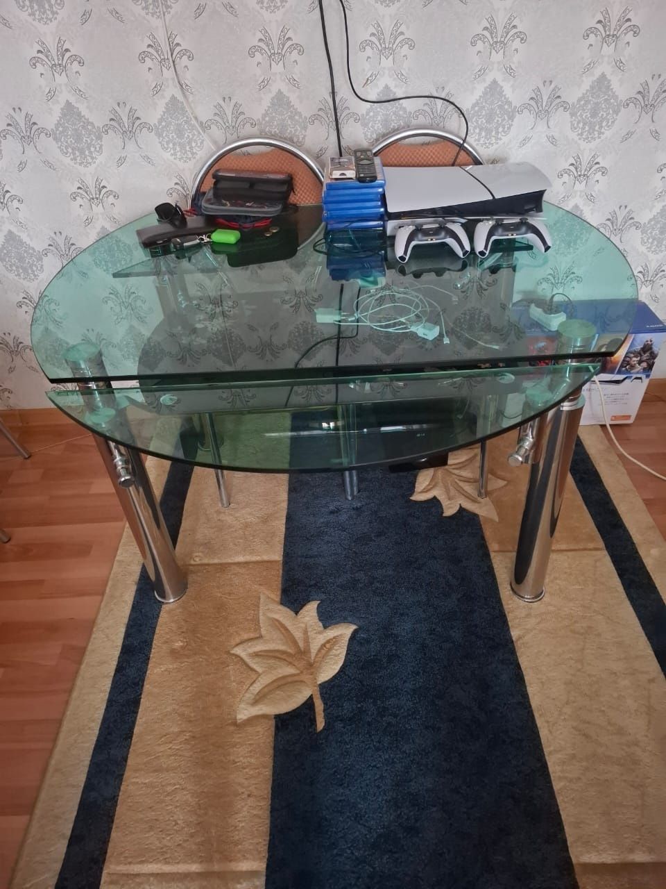 Стол стеклянный трансформер