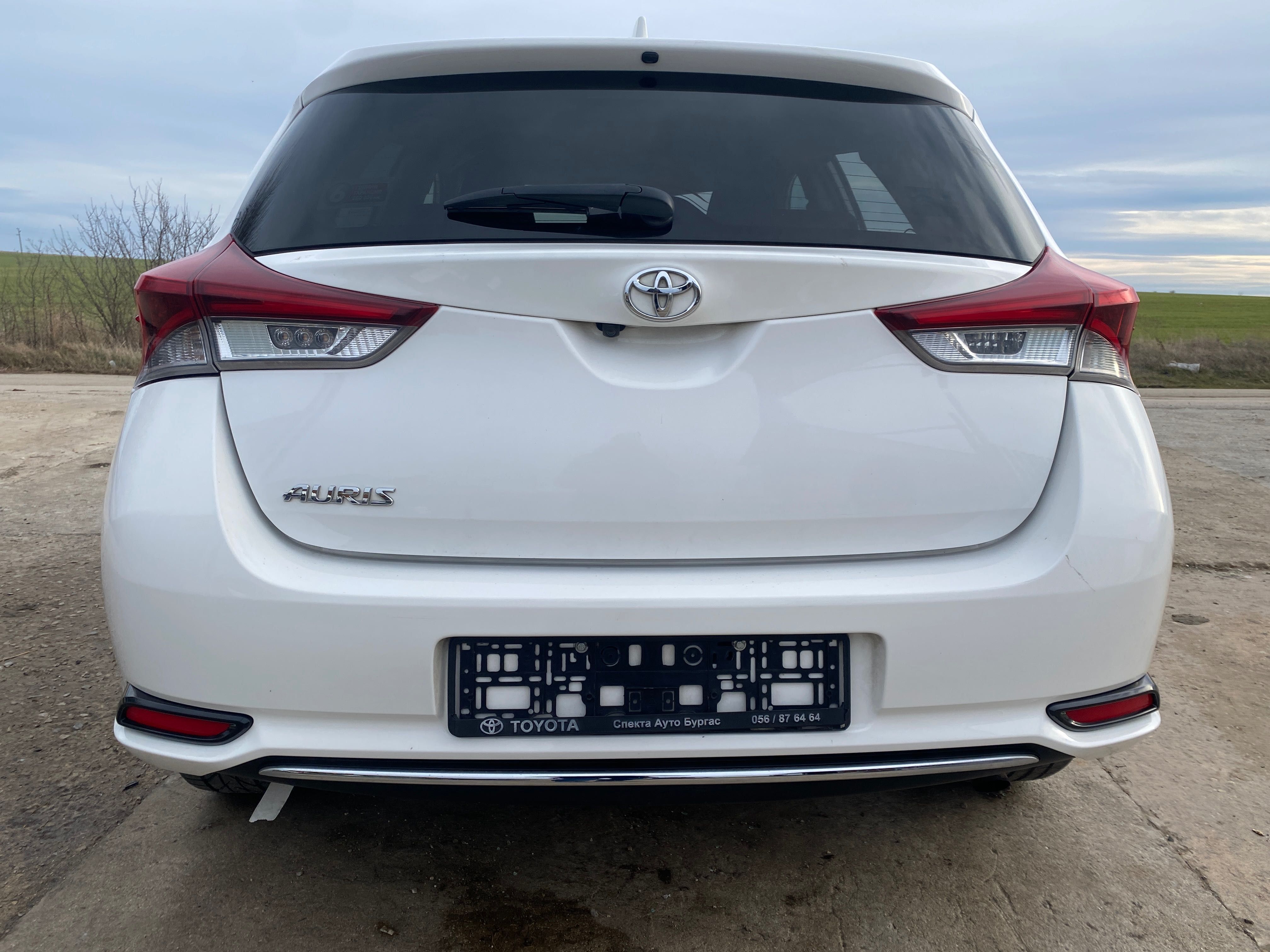 Toyota Auris 1. 6i, двигател 1ZR-FAE, ZRE18, 132 кс. ,Тойота Аурис