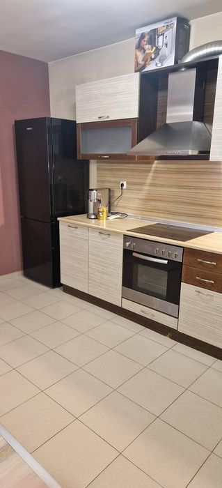 Двустаен апартамент в ж.к. Люлин 8.