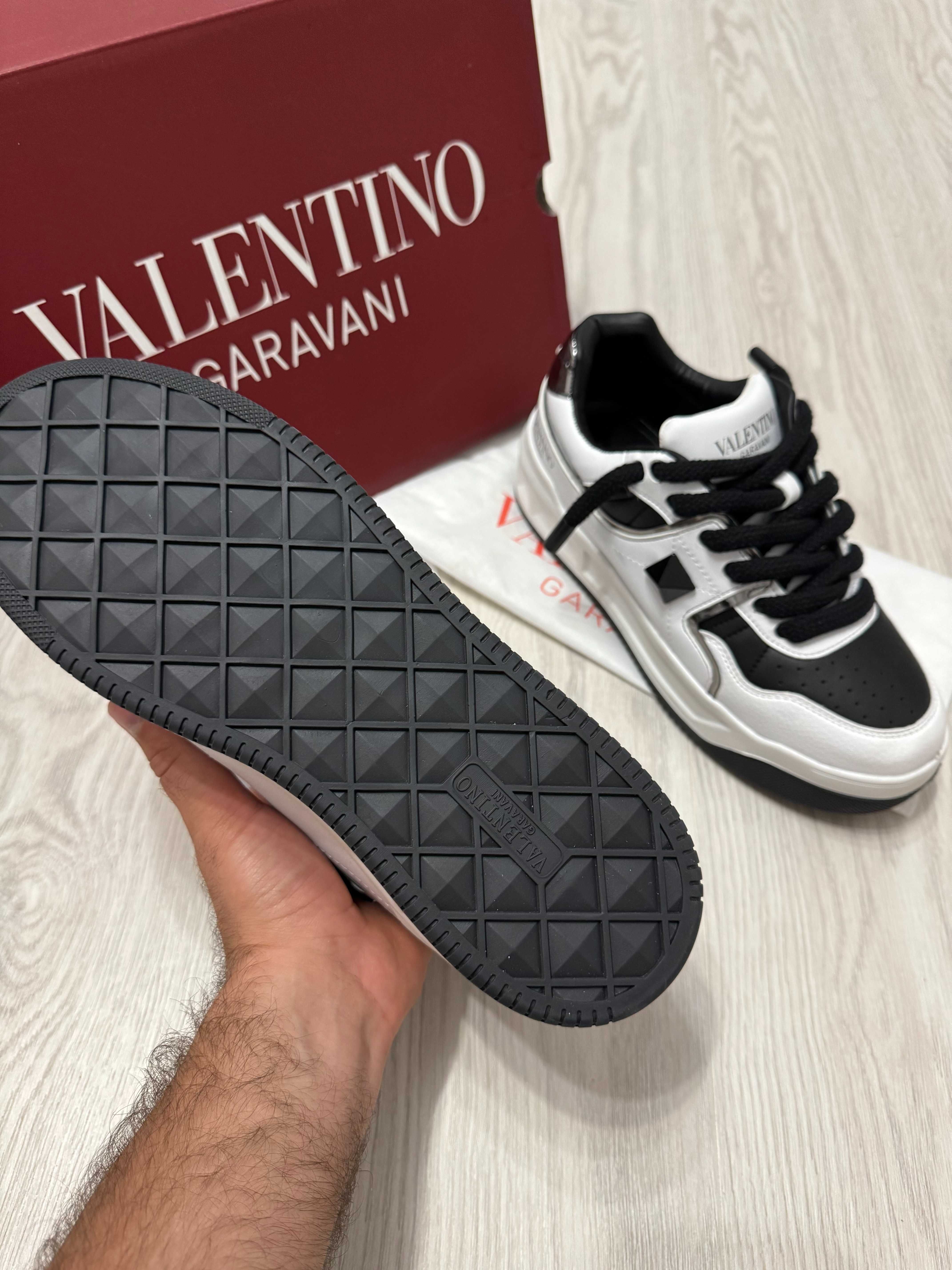 Adidasi Valentino Garavan - One Stud Low-Top Sneakers Full BOX - NO