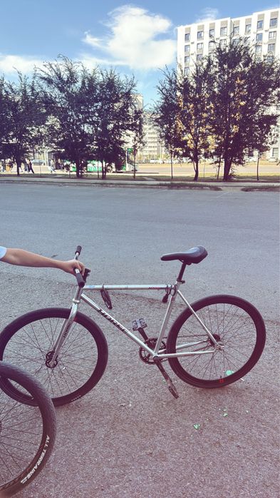 HORSE  H700 идеальное состояние