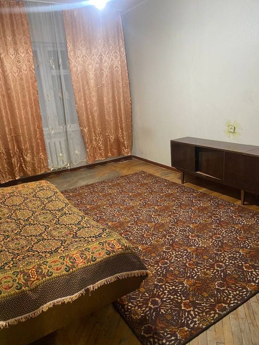 Аренда квартиры 4/3/5 Алмазварский район . Каракамыш . Студентам.