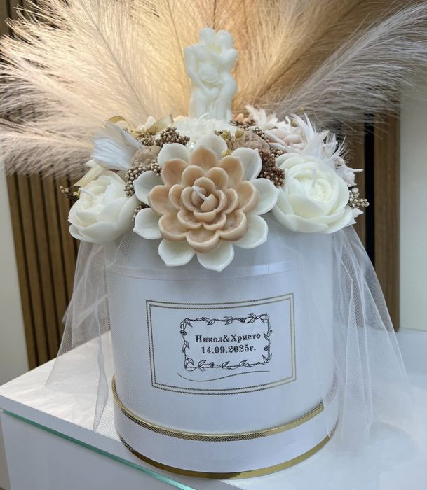 Ръчно изработени букети от соев восък