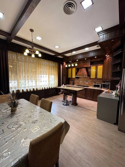 жк: Габус Ойбек аренда 4 комнт
улица: Тарас Шефченка